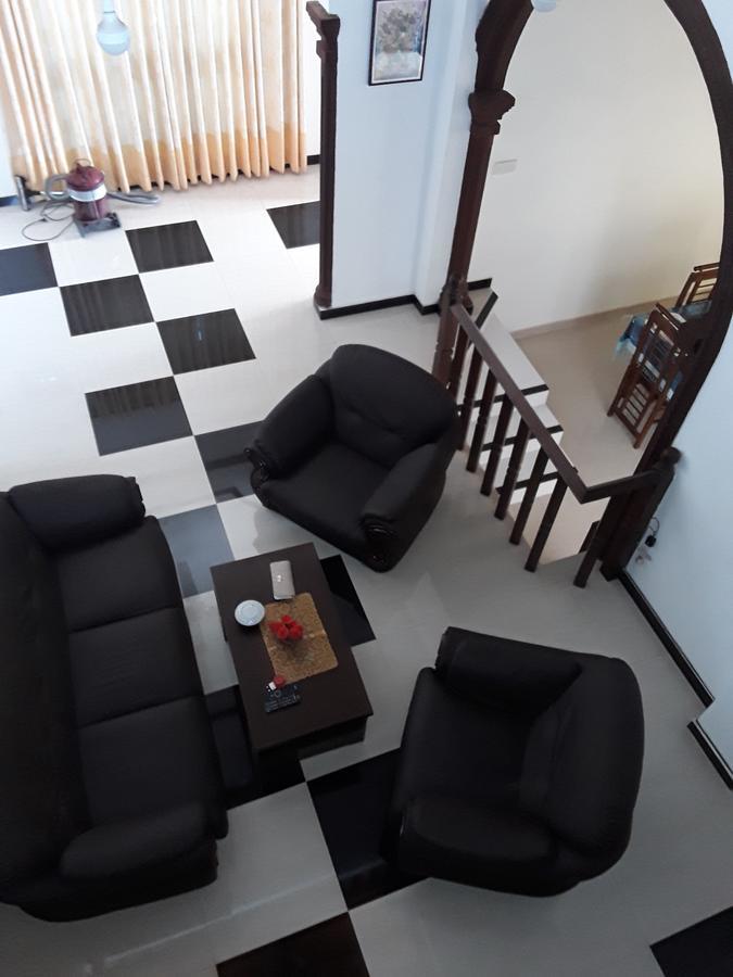 Darshani Hikka Villa ヒッカドゥワ エクステリア 写真