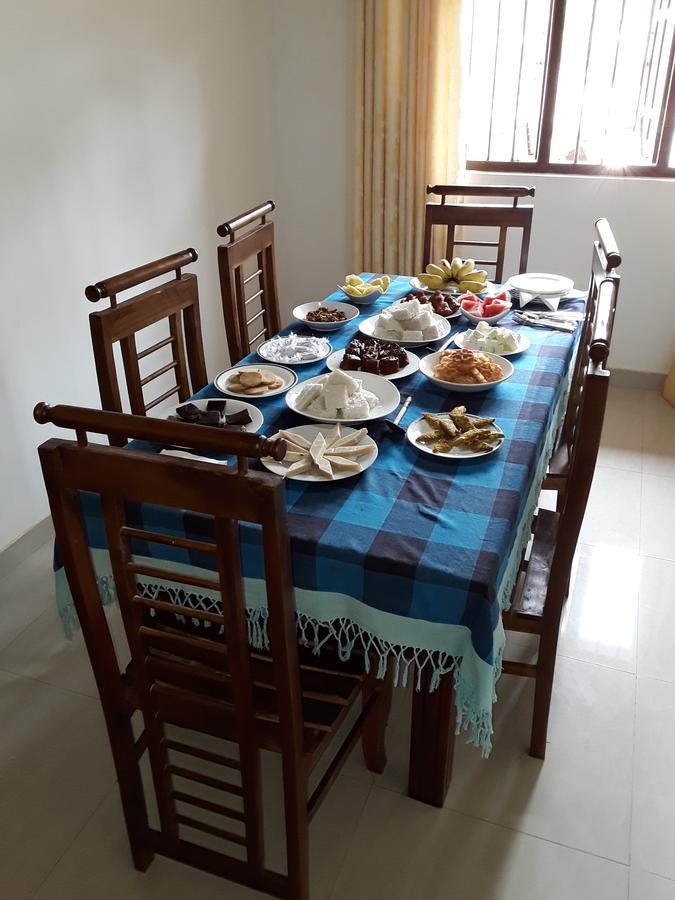 Darshani Hikka Villa ヒッカドゥワ エクステリア 写真