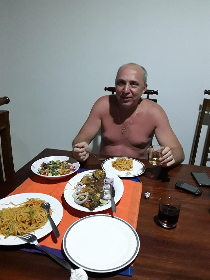 Darshani Hikka Villa ヒッカドゥワ エクステリア 写真