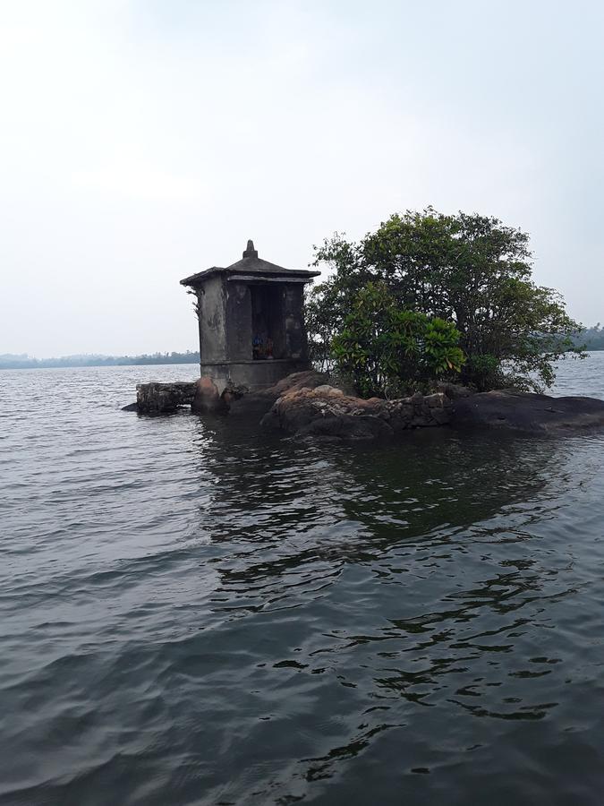 Darshani Hikka Villa ヒッカドゥワ エクステリア 写真